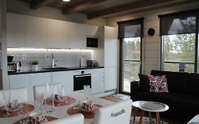 Naava Chalet Pikku Panda (305)